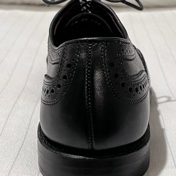 MAKE AN OFFER — Allen Edmonds McAllister Wingtip Oxford Dress Shoe, Size 8.5 EEE main image 8